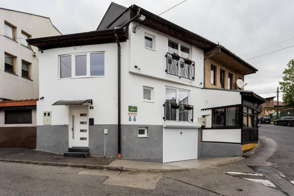 Royal Grey Apartment Сараево Экстерьер фото